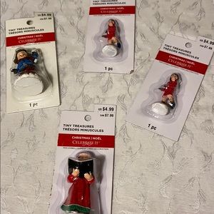 Lot 4 winter Christmas Scene  figurines